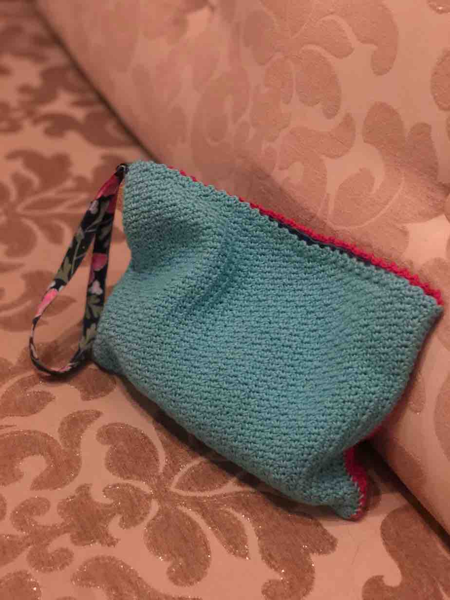 pochette Linda ambientata a Riccione
