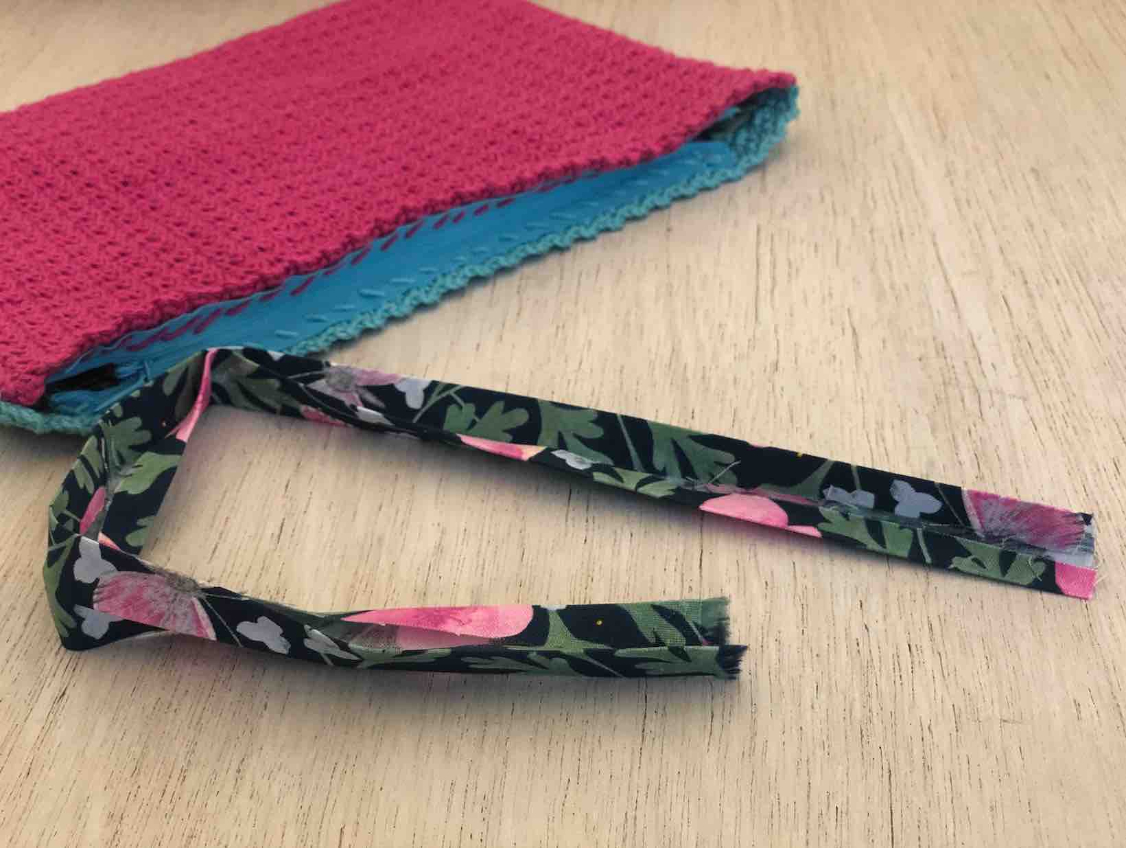 realizzare ilmanico per la pochette Linda